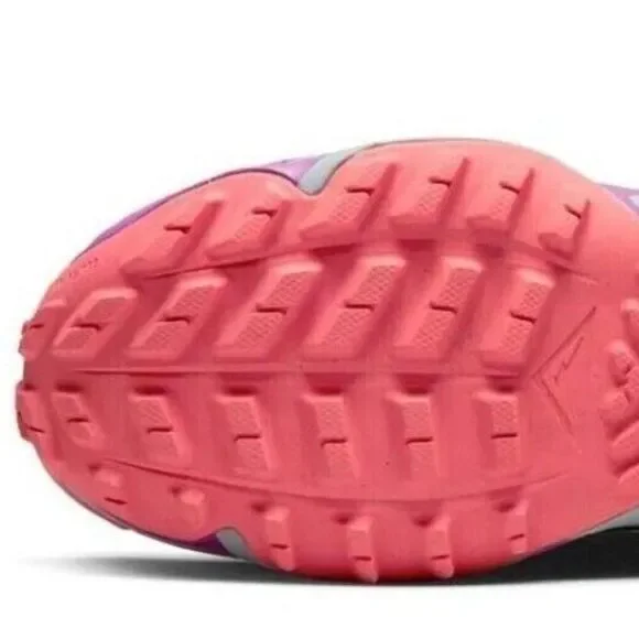 Rare NEW Mens Nike Kiger 8 Black Purple Blue Salmon 7.5 US Mens 9 US Womens - Picture 8 of 8